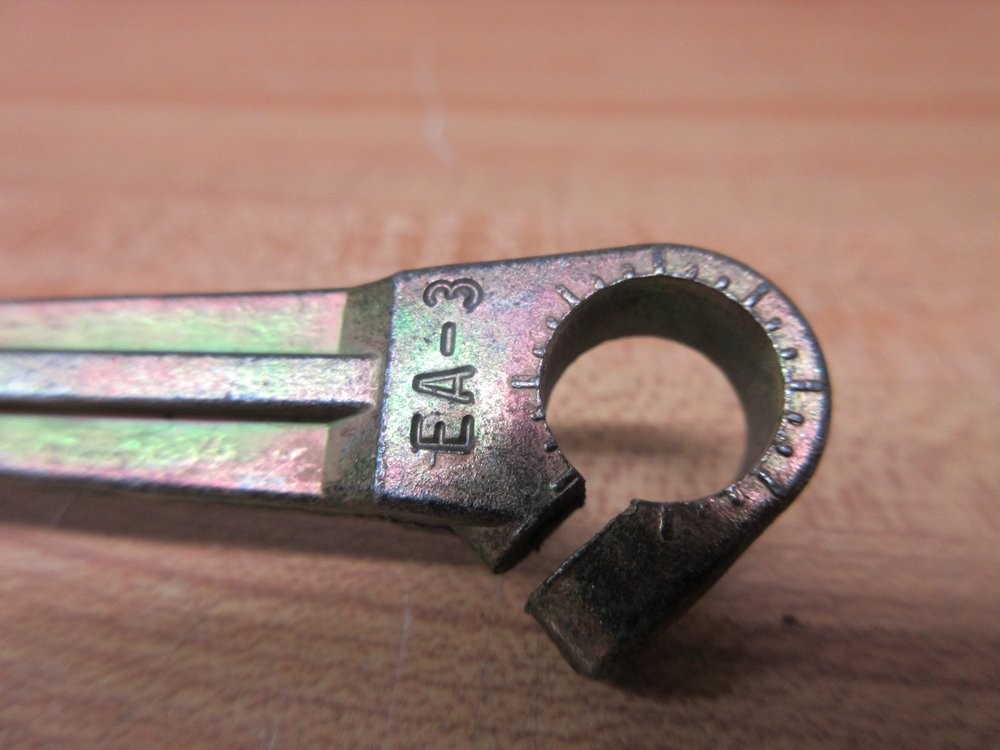 Schneider 2441-C6-X4 Square D Roller Lever Arm EA-3 No Screw