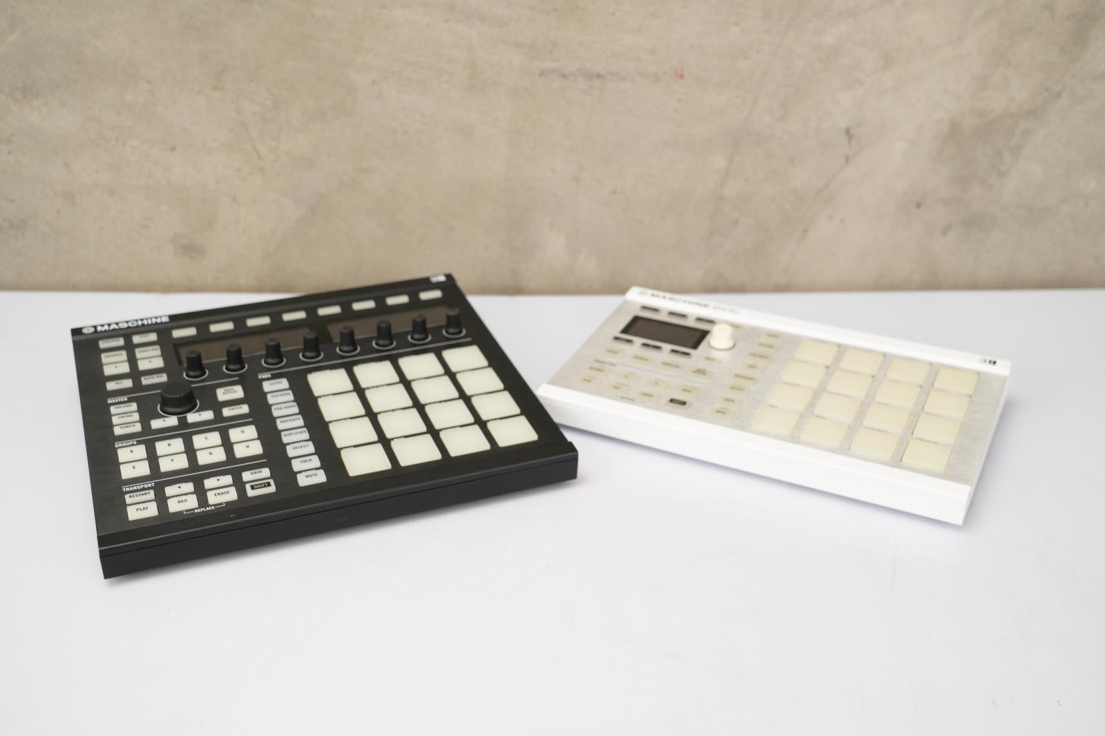 Native Instruments Maschine Mk2 & Maschine Mikro Mk2 Controllers #56170