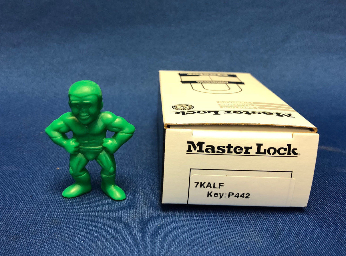 Master Lock 7KALF Commercial Laminated 1-1/8" Padlock