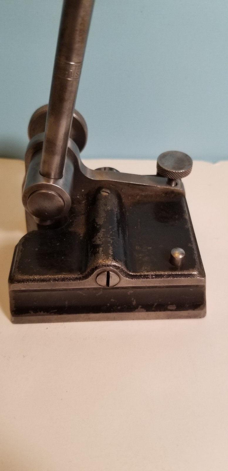 VINTAGE SURFACE DIA L INDICATOR w/t 6" STARRETT SPINDLE