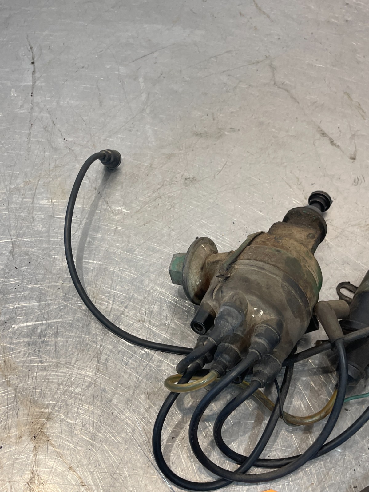 1965 Oliver 1850 Tractor Distributor