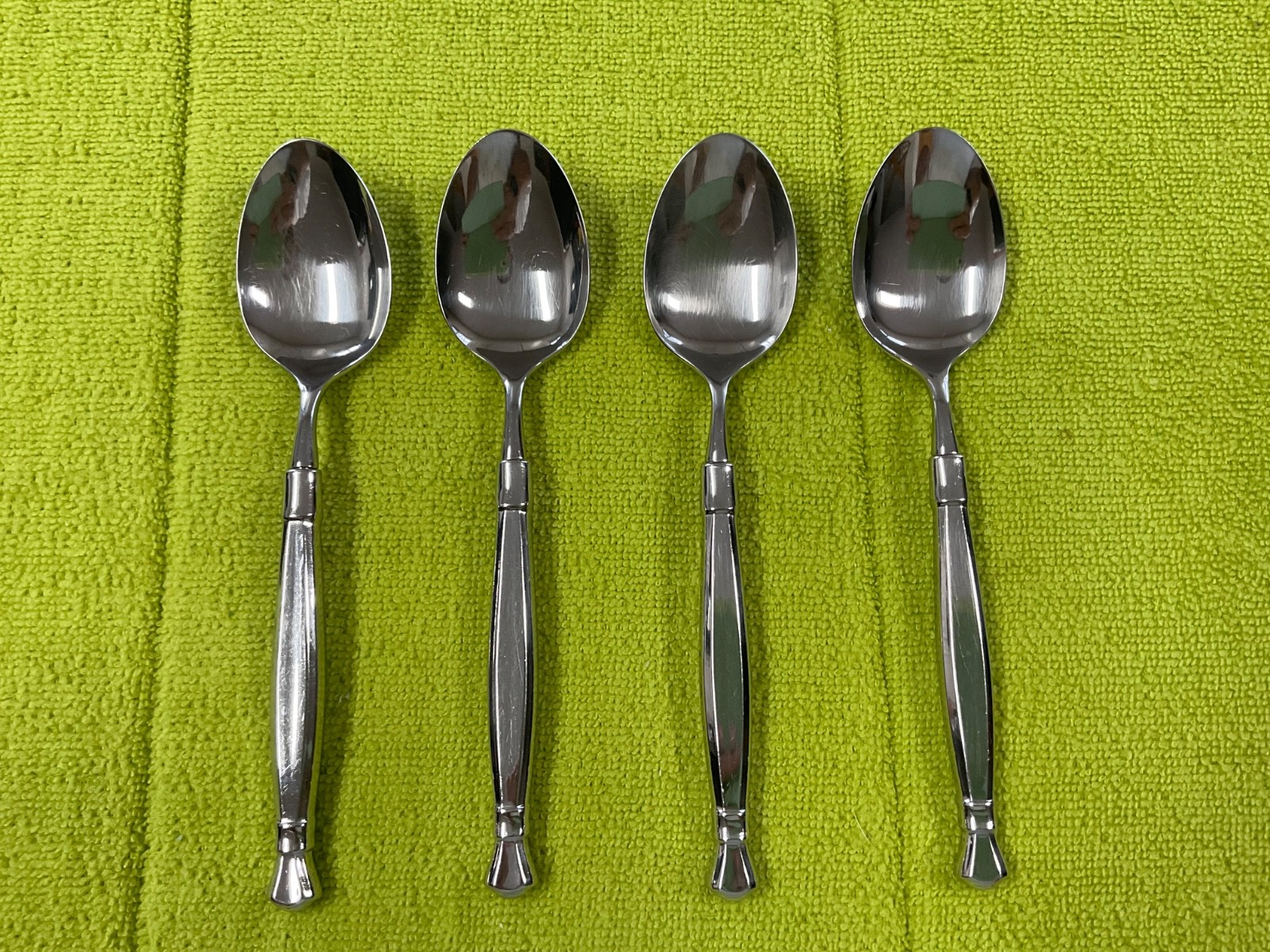 Set of 4 Oval Soup Spoons Oneida Act I Glossy Stainless Steel Flatware 7 1/8"