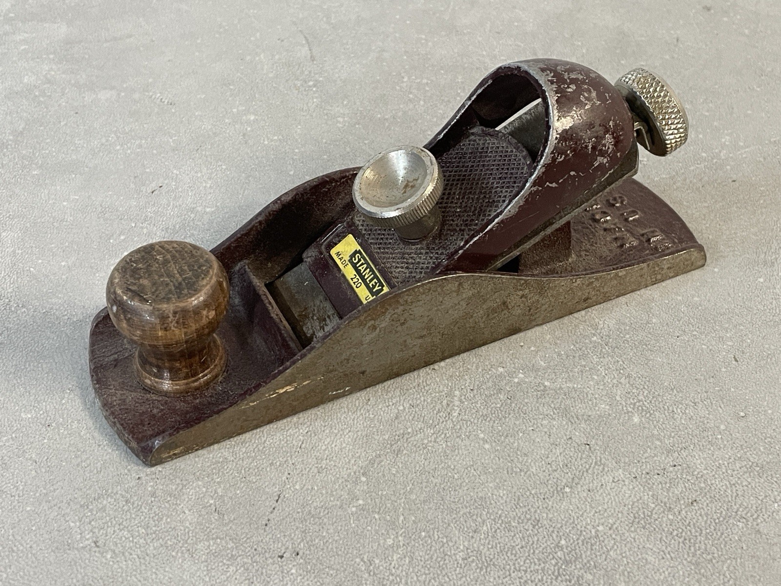 Vintage Stanley 220 Block Plane 7" Long 2” Wide