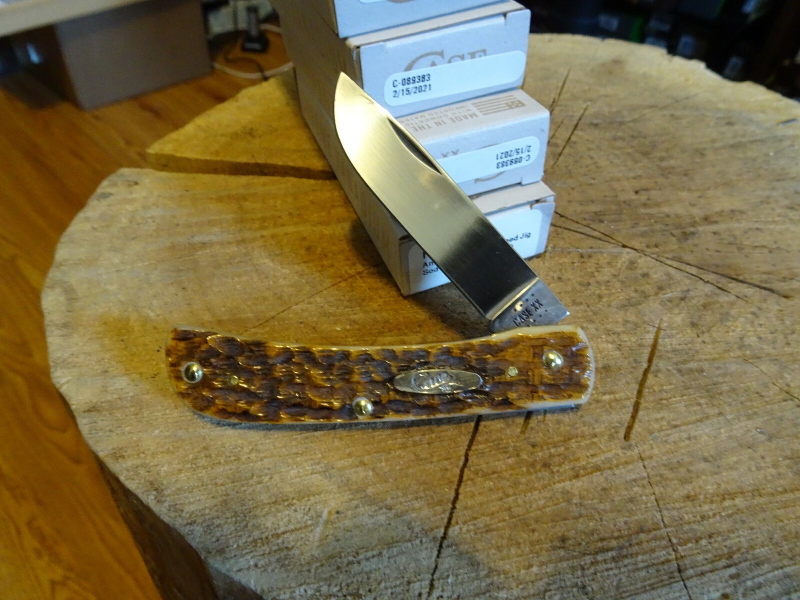 CASE XX POCKET KNIFE MODEL CA-30092 3.63" CLOSED SOD BUSTER CS BLADE AMBER PEACH