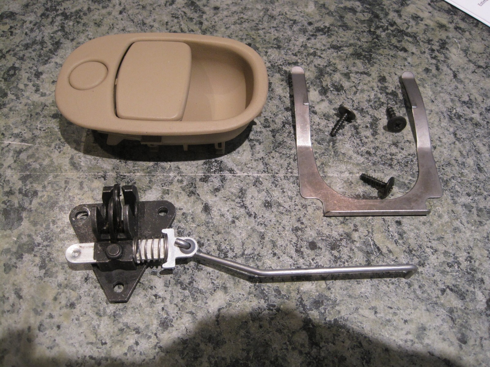 Chevrolet Equinox GLOVE BOX LATCH TAN BROWN 2005-2009