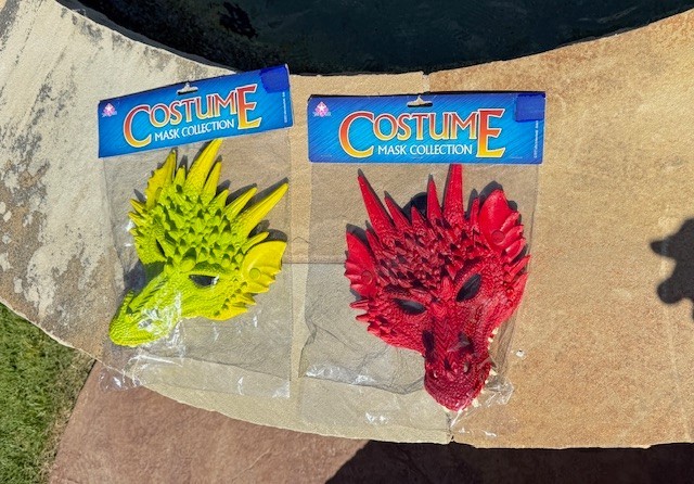 GREEN & RED DRAGON MASK HALLOWEEN COSPLAY LOFTUS INTERNATIONAL SPIKED SCALY NIP!