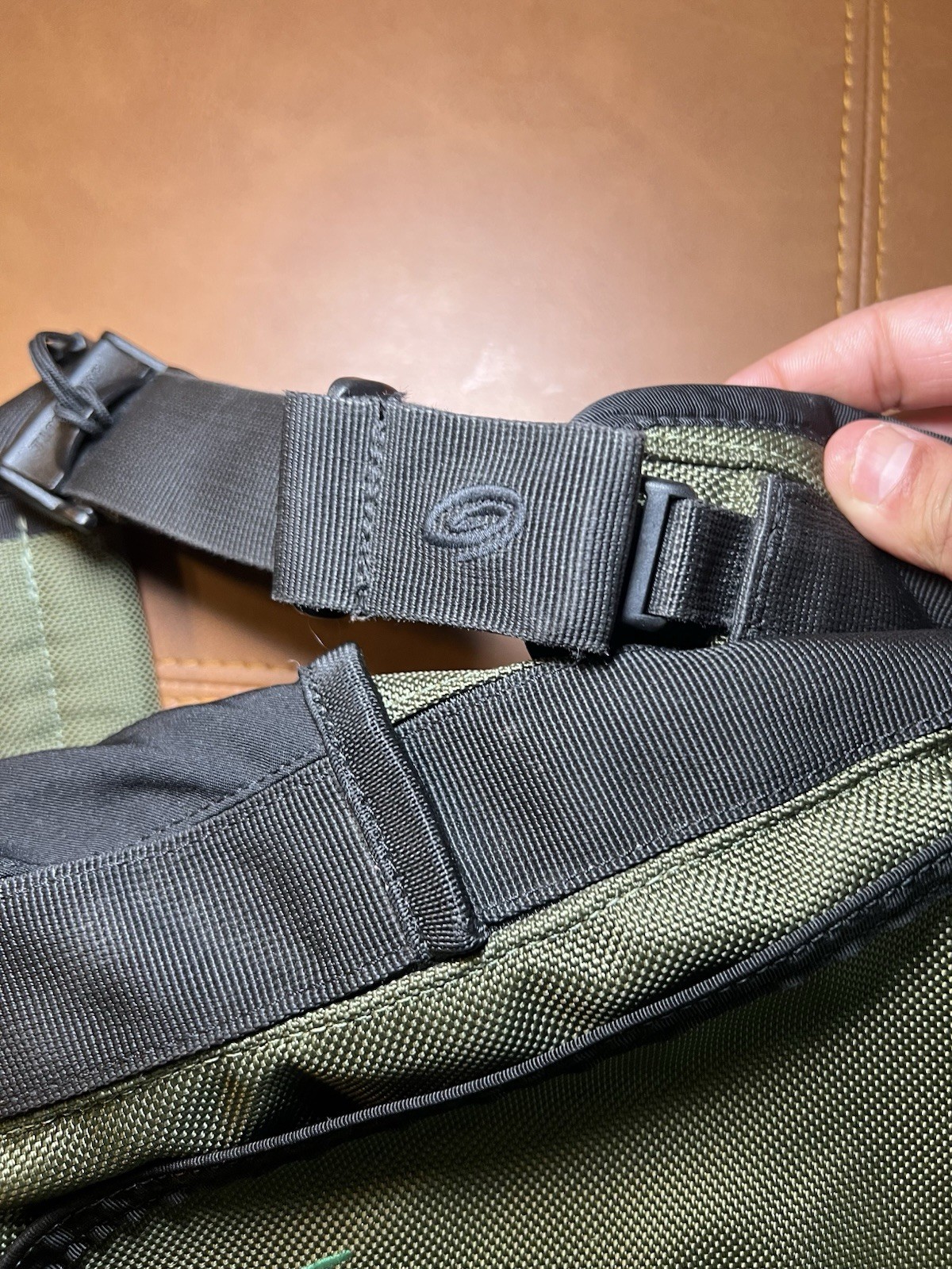 Timbuk2 Solid Green/Gray/Black Messenger Shoulder Bag Padded Adjustable Strap