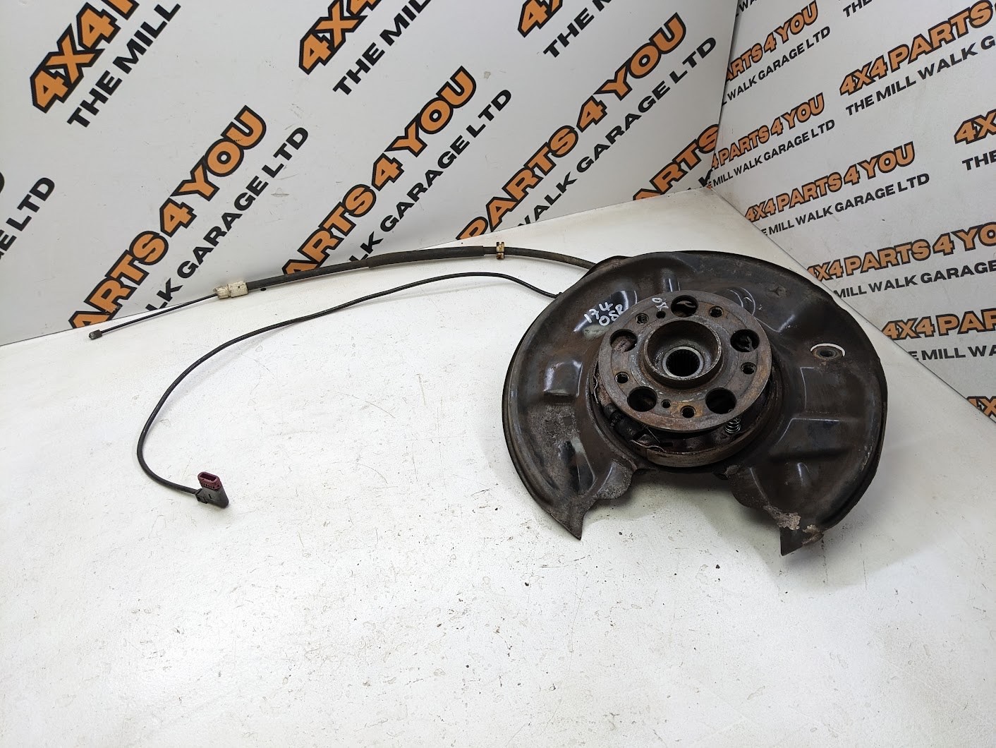 2005 MERCEDES SLK200 R171 RIGHT REAR WHEEL HUB