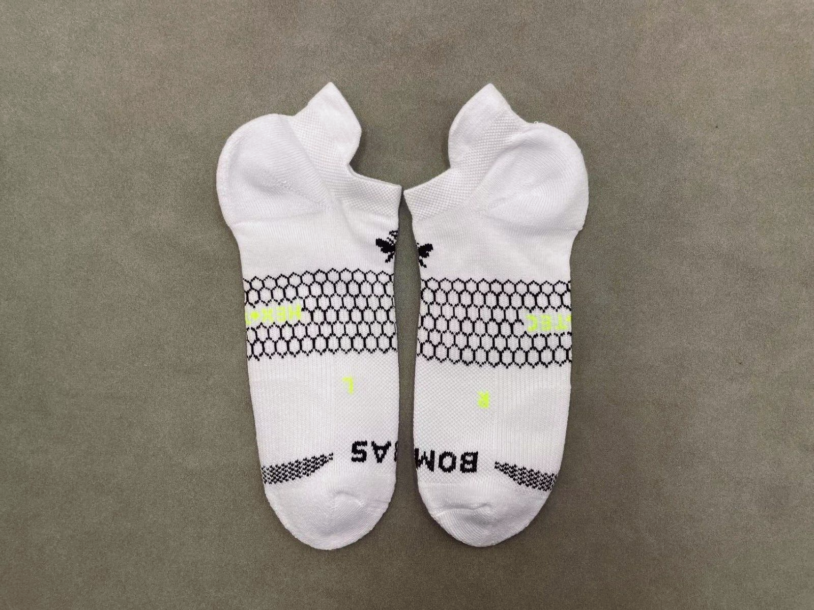 4 Pair Bombas Men's All-Purpose Performance white Ankle Sock Size Large