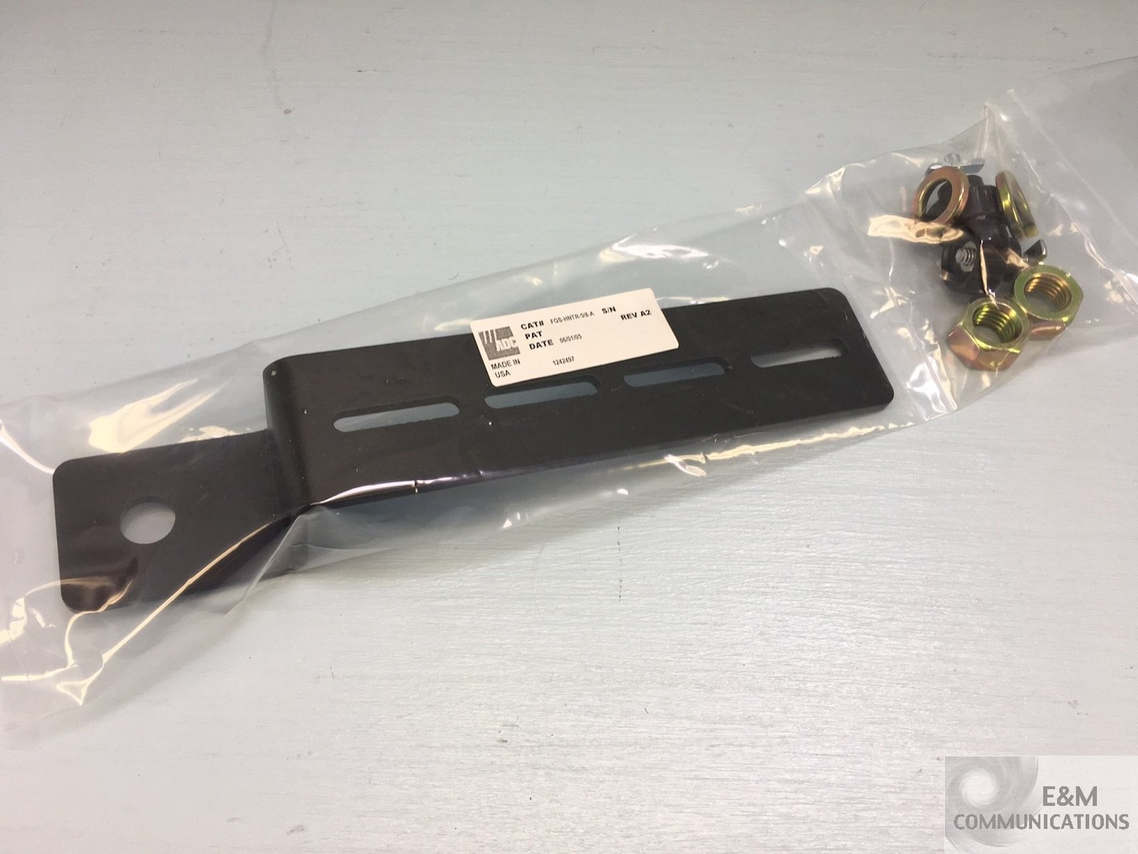 NEW FGS-HNTR-5/8-A ADC TE COMMSCOPE FIBERGUIDE 5/8" THREADED MOD ROD BRACKET KIT