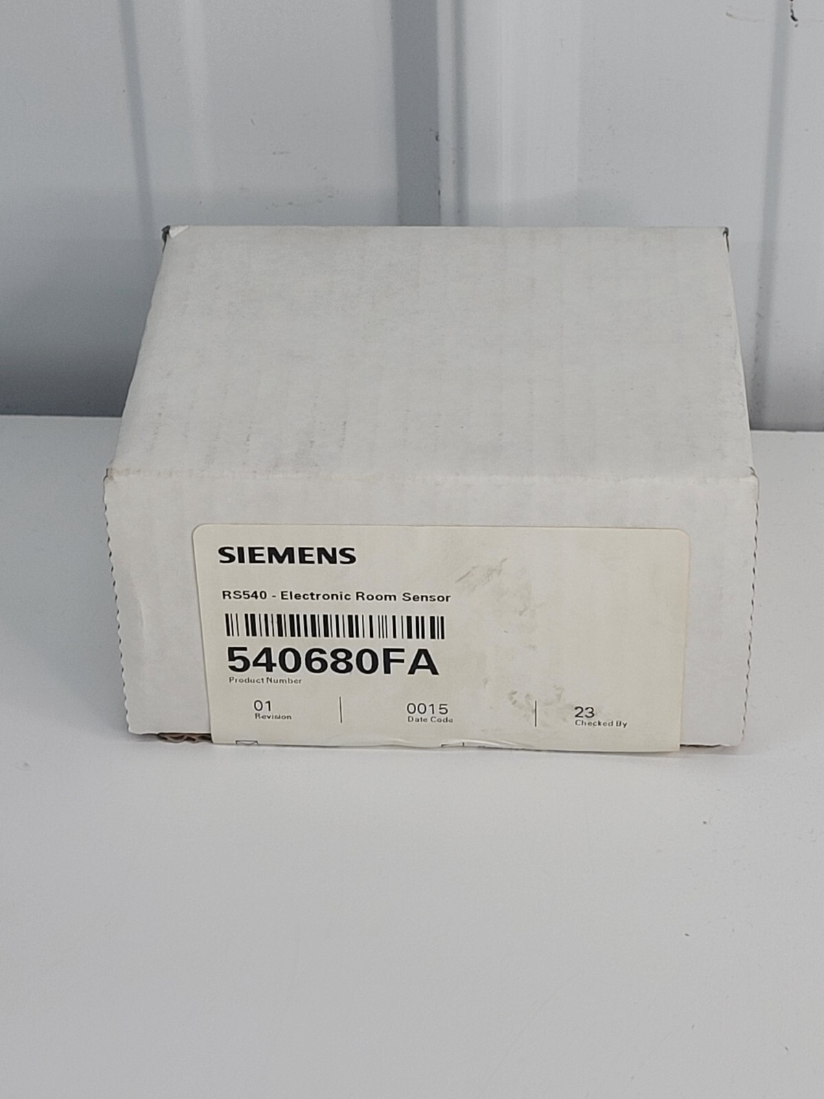 Siemens RS540 - Electronic Room Sensor , 540-680FA , Factory Sealed u11