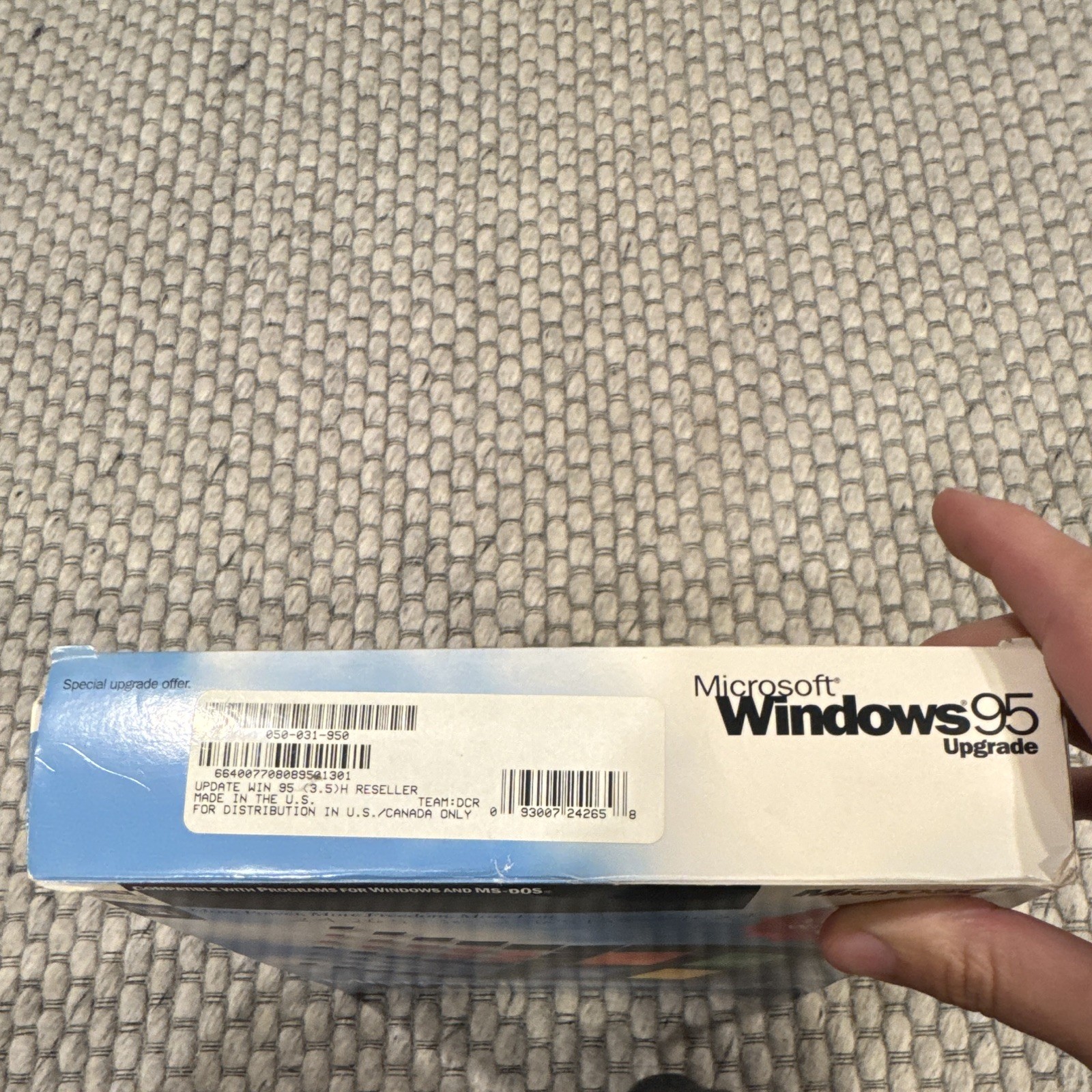 Microsoft Windows 95 Upgrade Operating System 3.5" Floppy Disk Set English