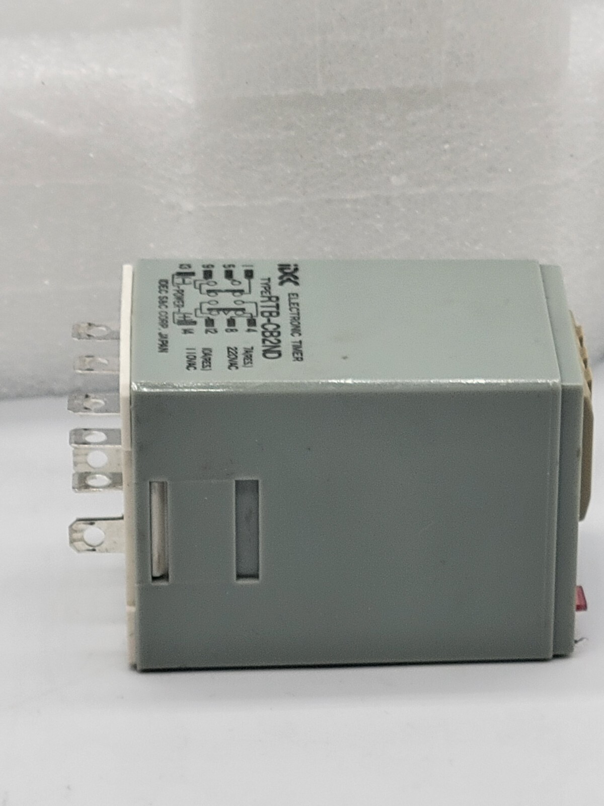 IDEC RTB-CB2ND TIME-DELAY RELAY 9.99 sec.
