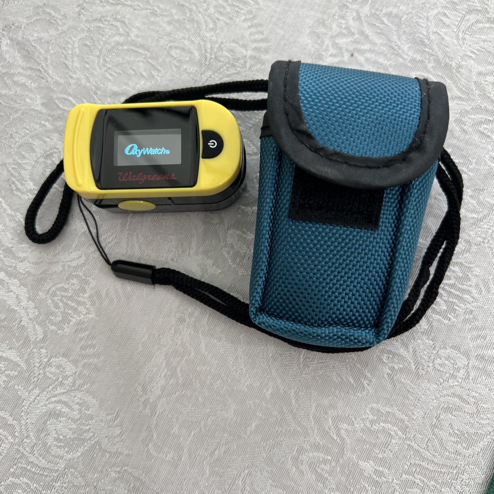 CHOICEMMED Finger Pulse Oximeter - Blue Blood Oxygen Monitor with Batteries - Po