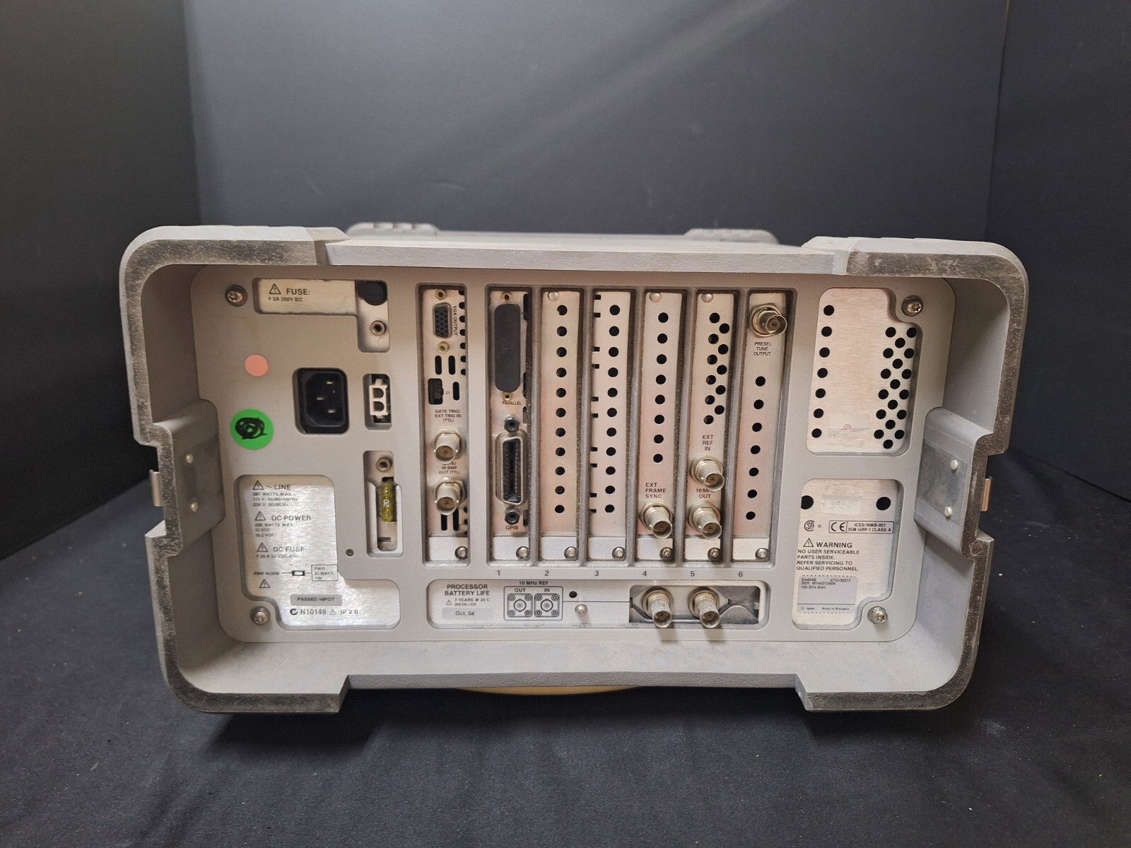 Agilent E4404B : Spectrum Analyzer w/Opt. 1DS 1DR 1D6 B72 1D5 BAC 231... (2404)