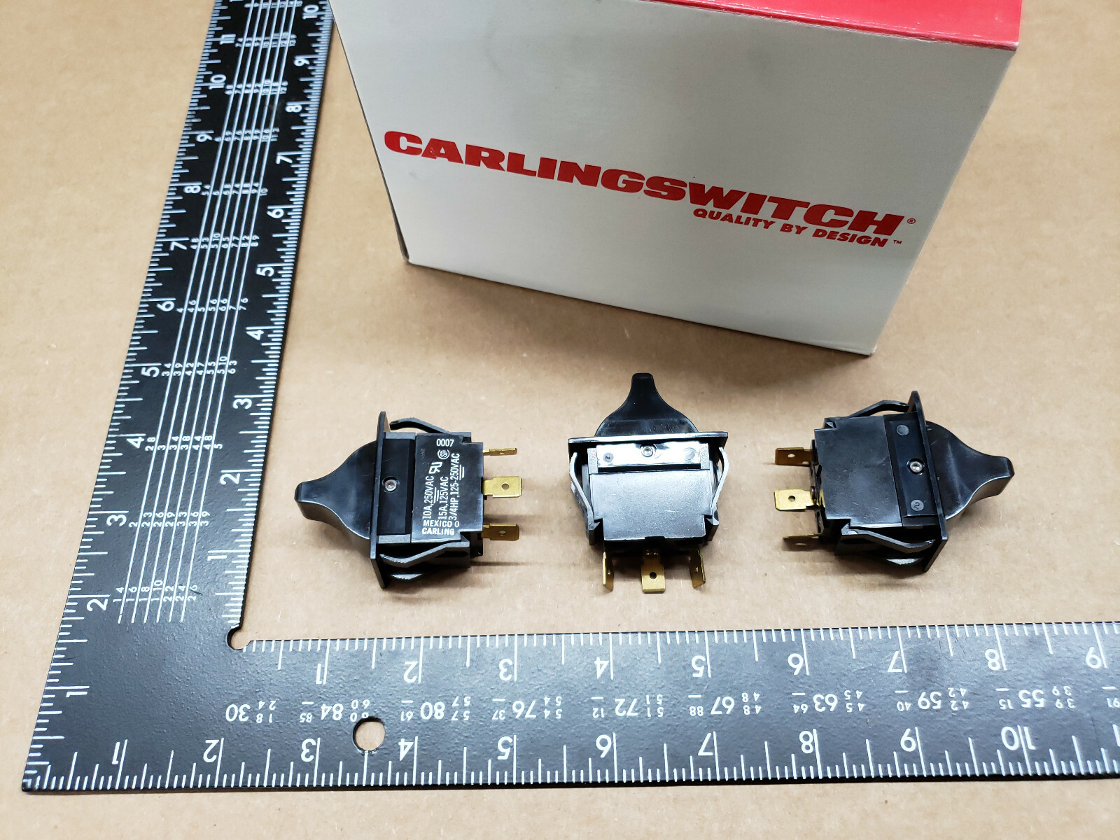 (3 pcs)TIGC51-7S-BL-NBL Carlingswitch, 15A 125vac SPDT, Full Sized Rocker Switch