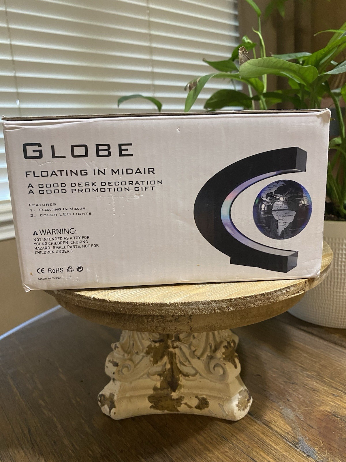 New Floating Black Globe LED Lights C Shape Magnetic Levitation World Desktop