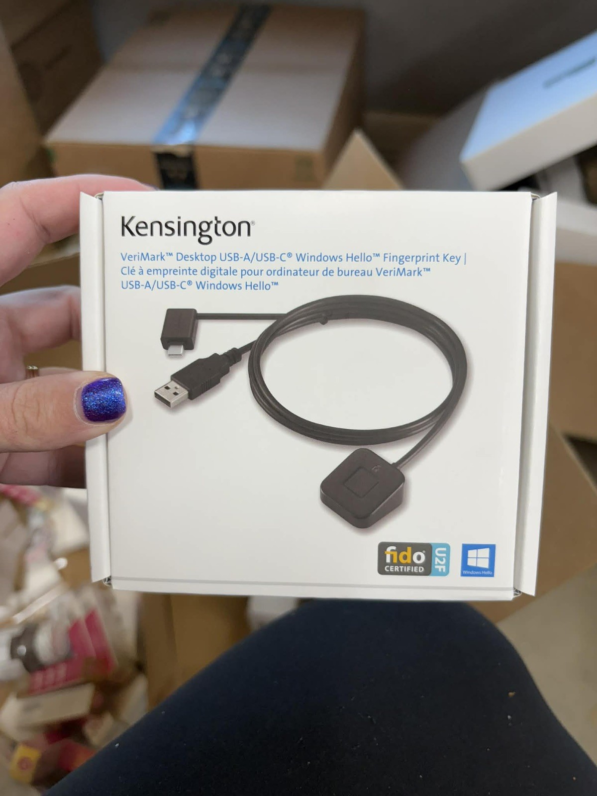 Kensington VeriMark Desktop USB-A/USB-C Fingerprint Key, Windows Hello FIDO U2F