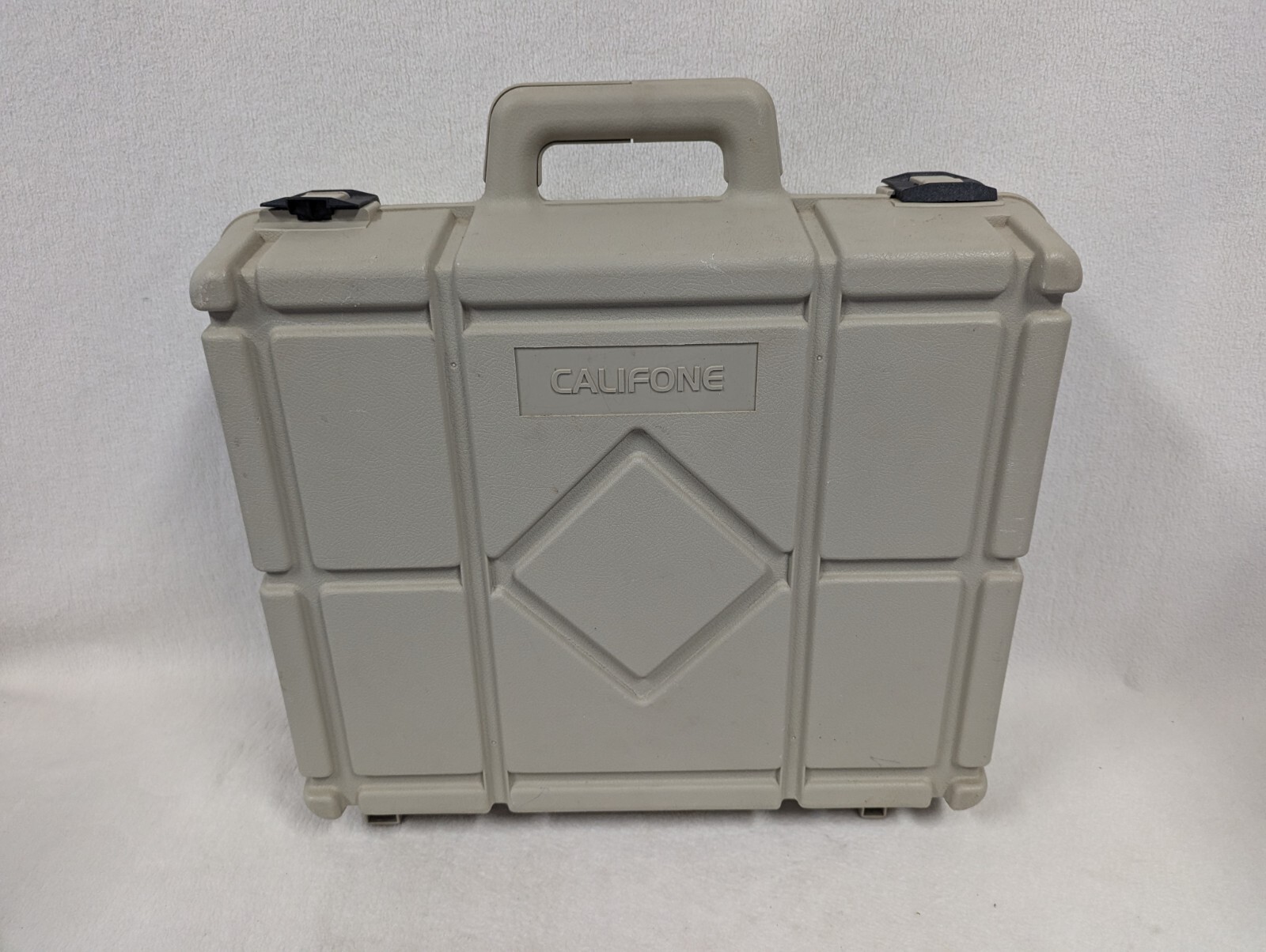 Califone Travel Hard Shell Case ~ Approx  19"  X 19" X 7 ~ Empty