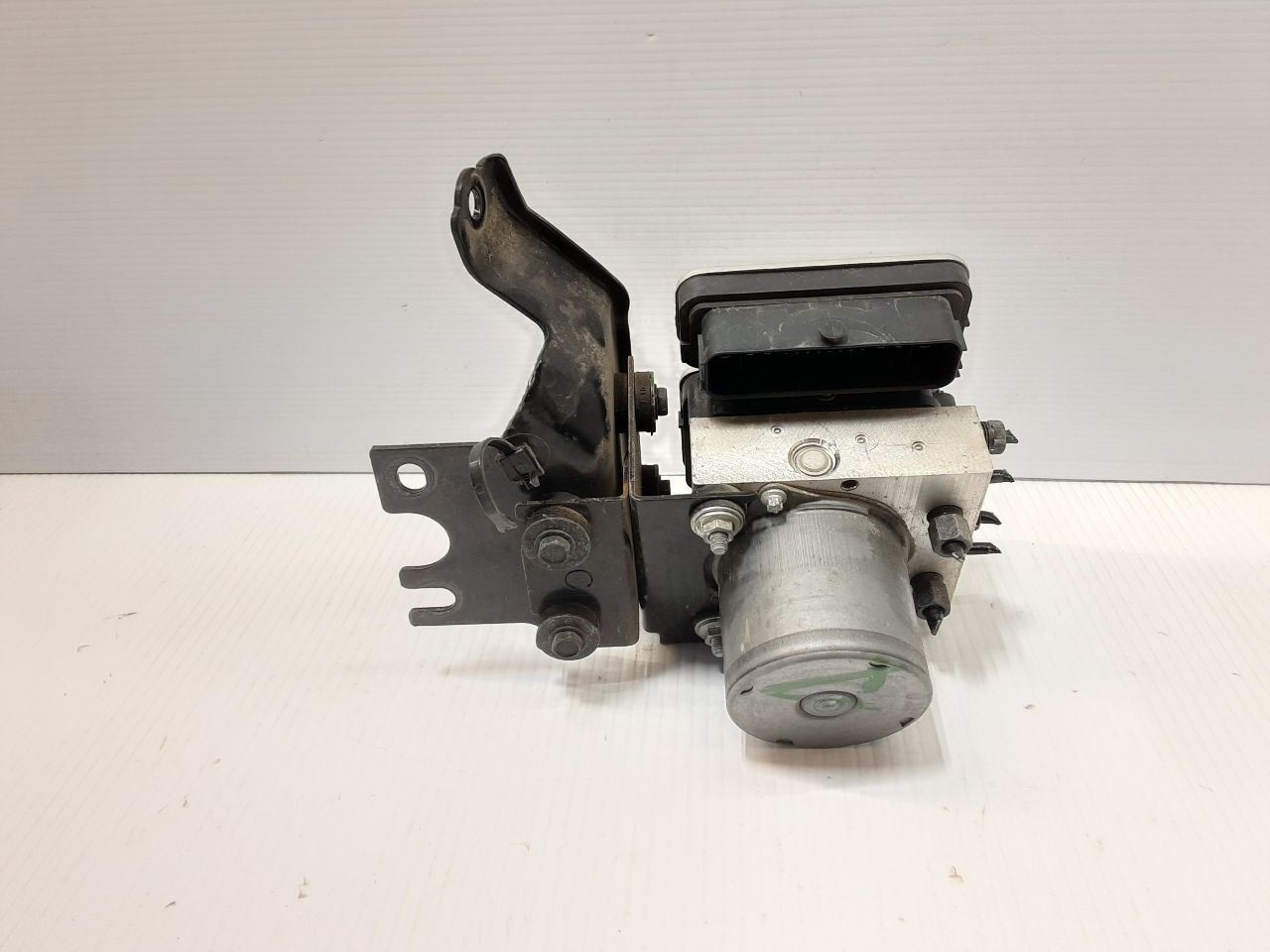Anti-Lock Brake Part Assembly ID 47660-6RA9C Fits 21 ROGUE 2706063
