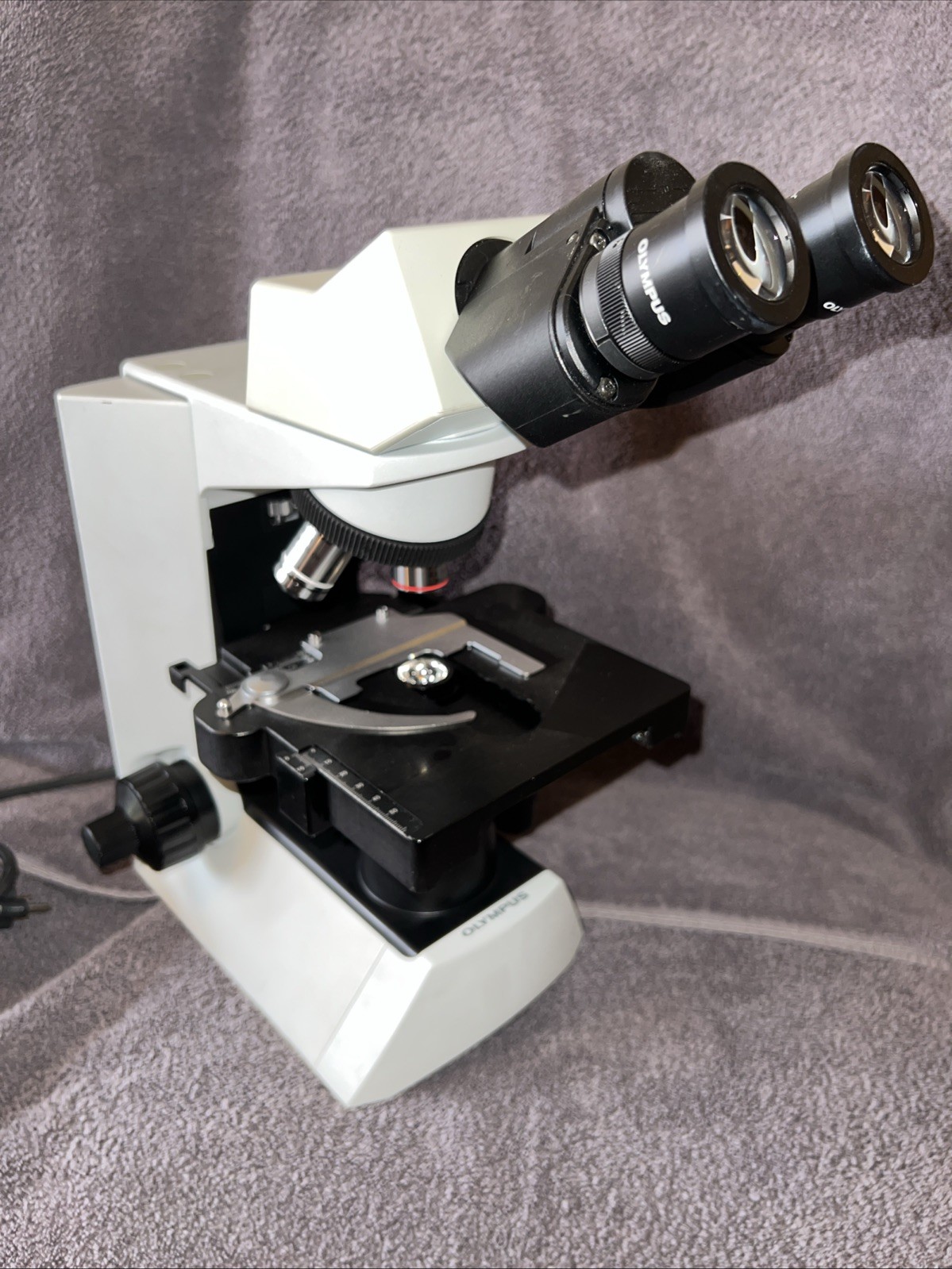 Olympus CX31RBSF Laboratory Microscope 4 Objective Lenses Light Very Clean Unit