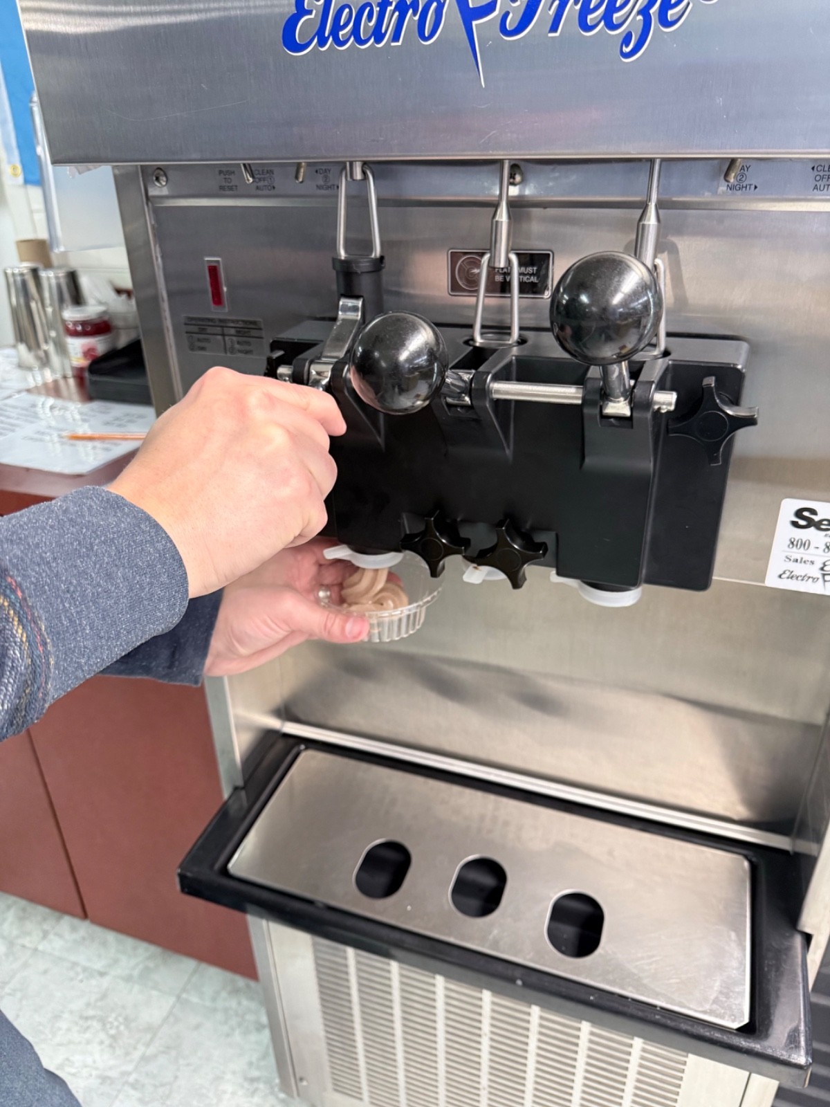 Electro Freeze SL500-132 Soft-Serve Machine
