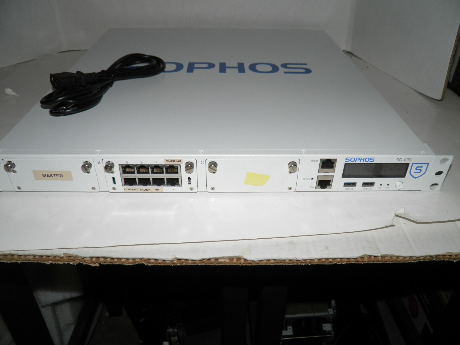 SOPHOS FIREWALL UTM SG 430 rev.1 / SECURITY APPLIANCE ONLY / NO LICENSE   T5-E14