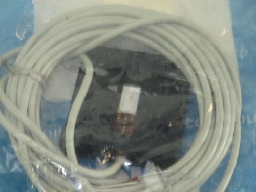 PHD 18686-04 PROXIMITY SENSORS (NEW IN PACKAGE)
