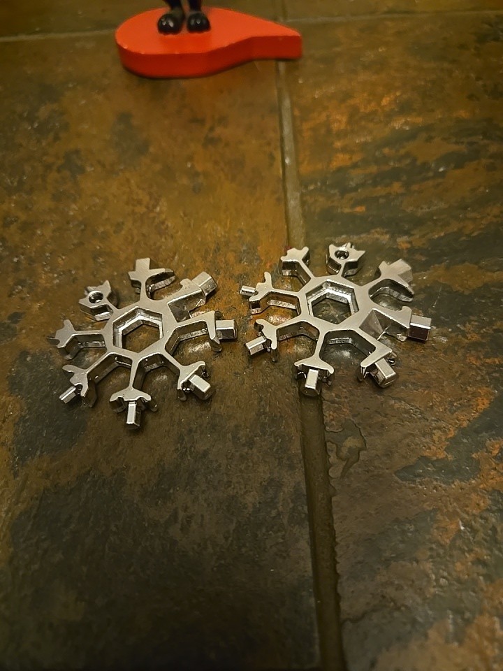 Two Stainless Snowflake Shape 18 In 1 Multi Tool Screwdriver US Fast Shipping!