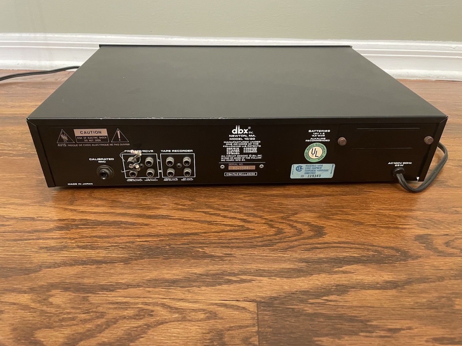 DBX 10/20 Equalizer