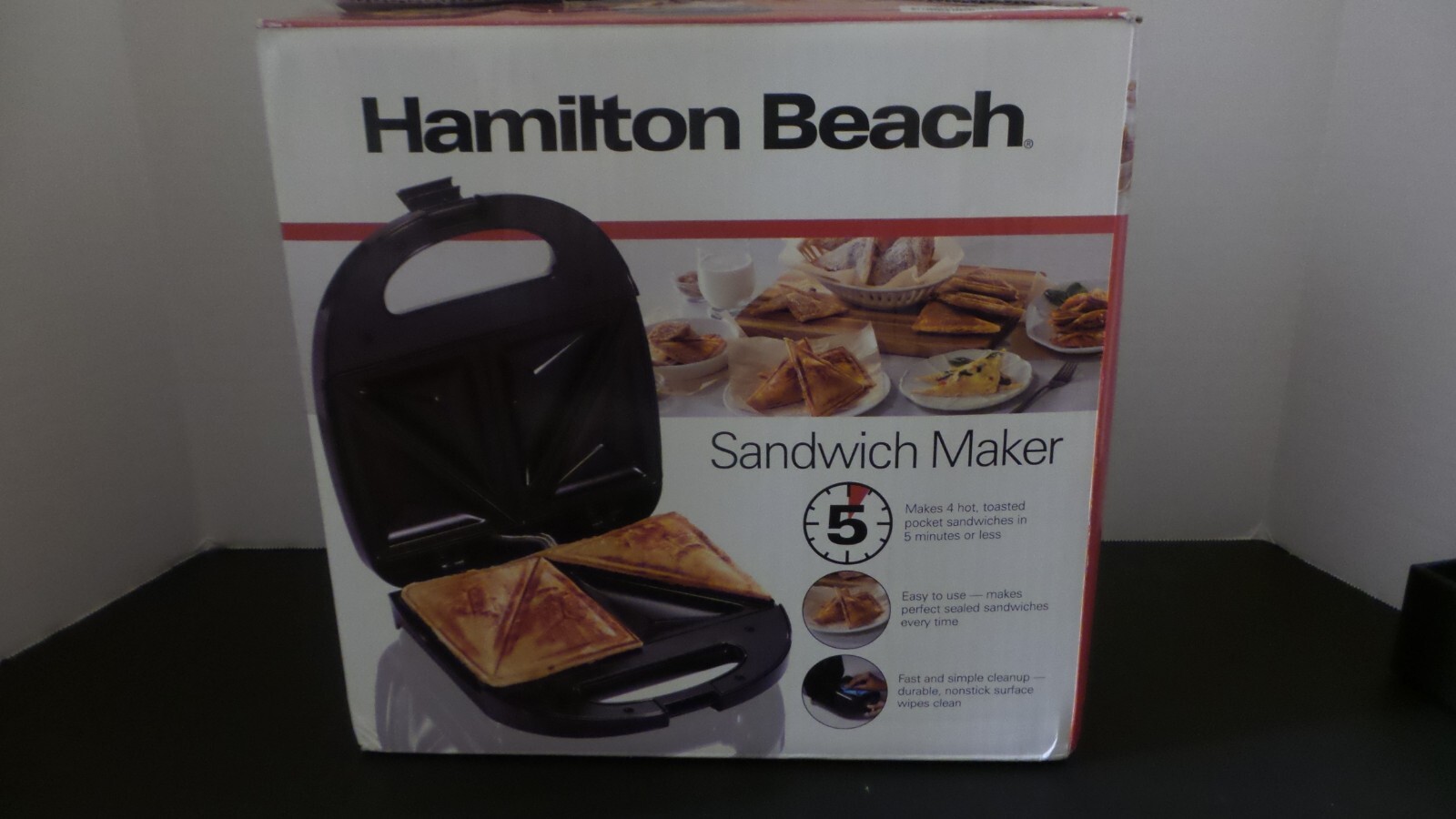 HAMILTON BEACH SANDWICH MAKER. OPEN BOXED TESTED AND WORKS. ORIGINAL BOX.