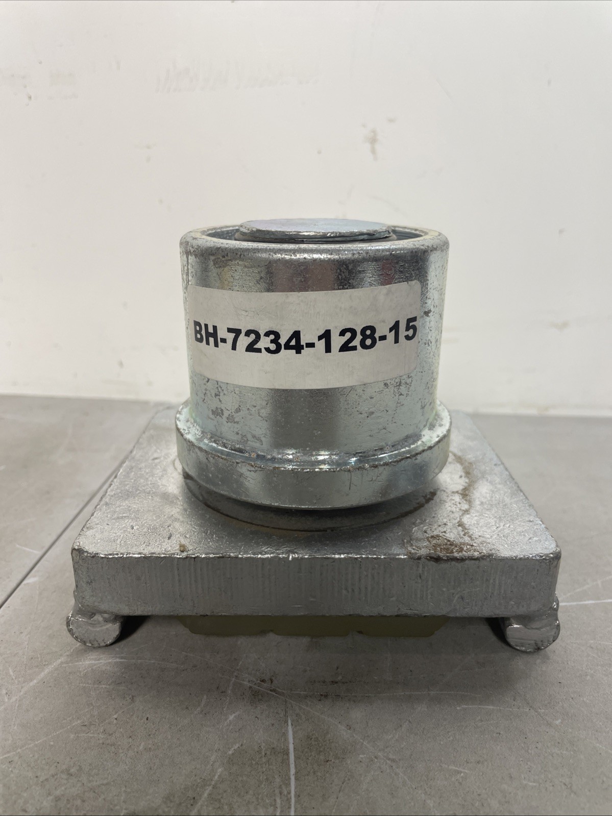 Nesting Style Adapter with Snap-In Urethane Pad bh-7234-128-15 For Quality Lift