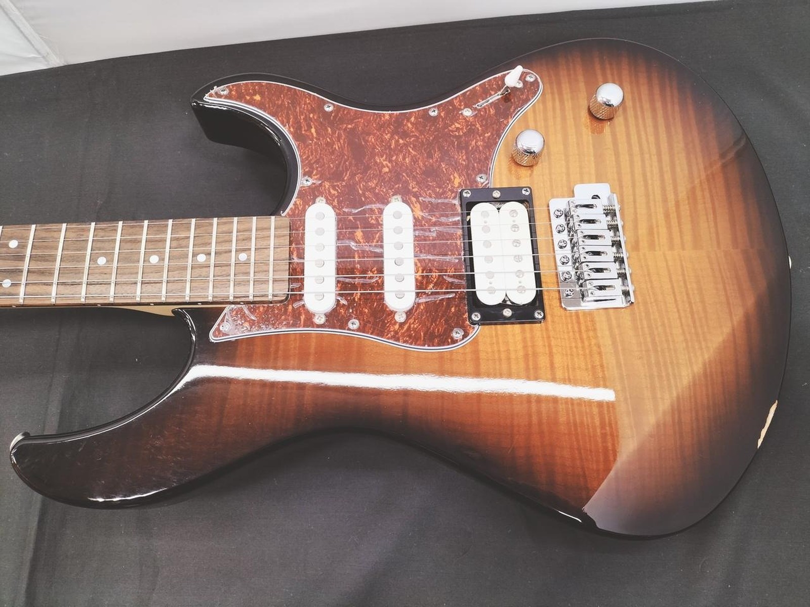YAMAHA PAC212VFM Used Alder body Maple neck Rosewood fingerboard Sunburst