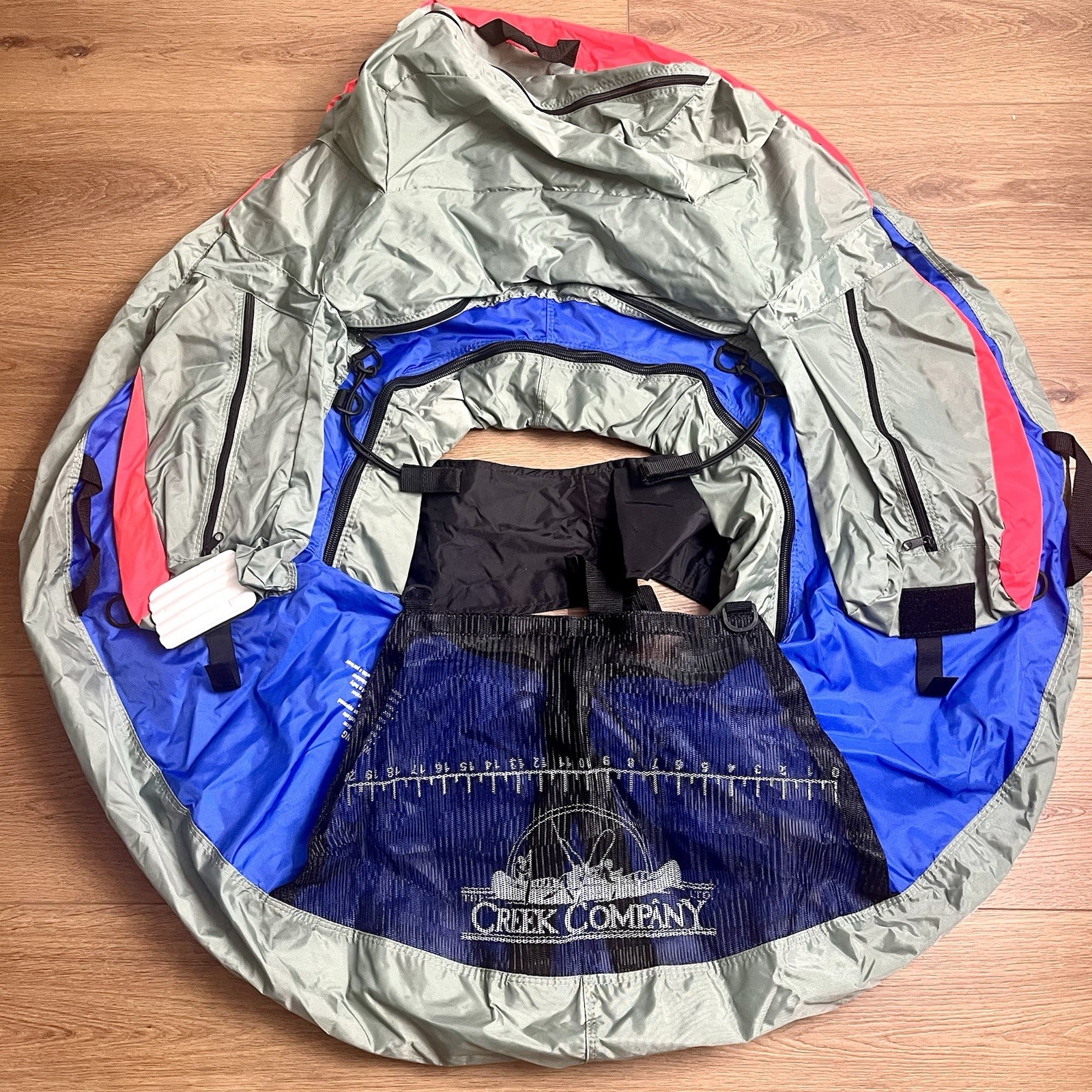 The Creek Company Round Boat Float Tube Fishing Lake Pond Inflatable NEW NO BOX