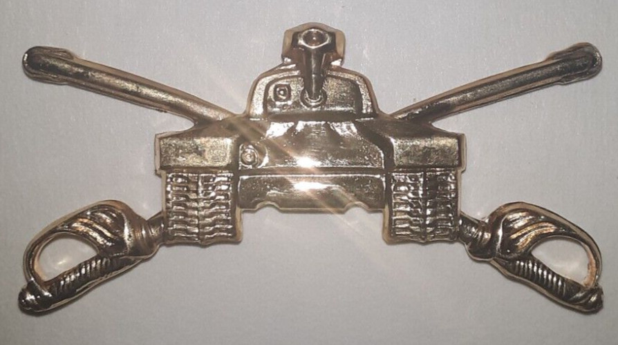 US Army ARMOR Corps Pin Insignia BADGE VTG DRESS ORIGINAL USGI NOS MILITARY