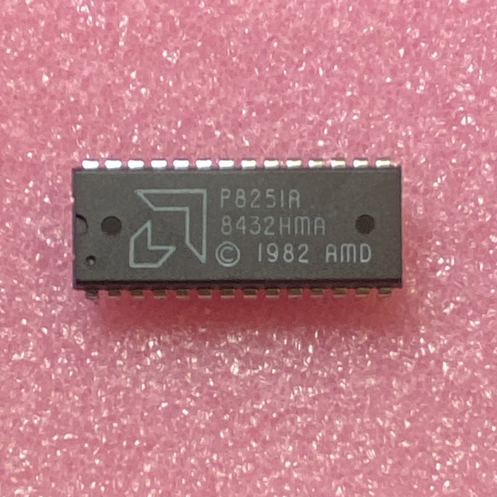 AMD P8251A USART (841Y4KN, 8432HMA, & 8444EMA)