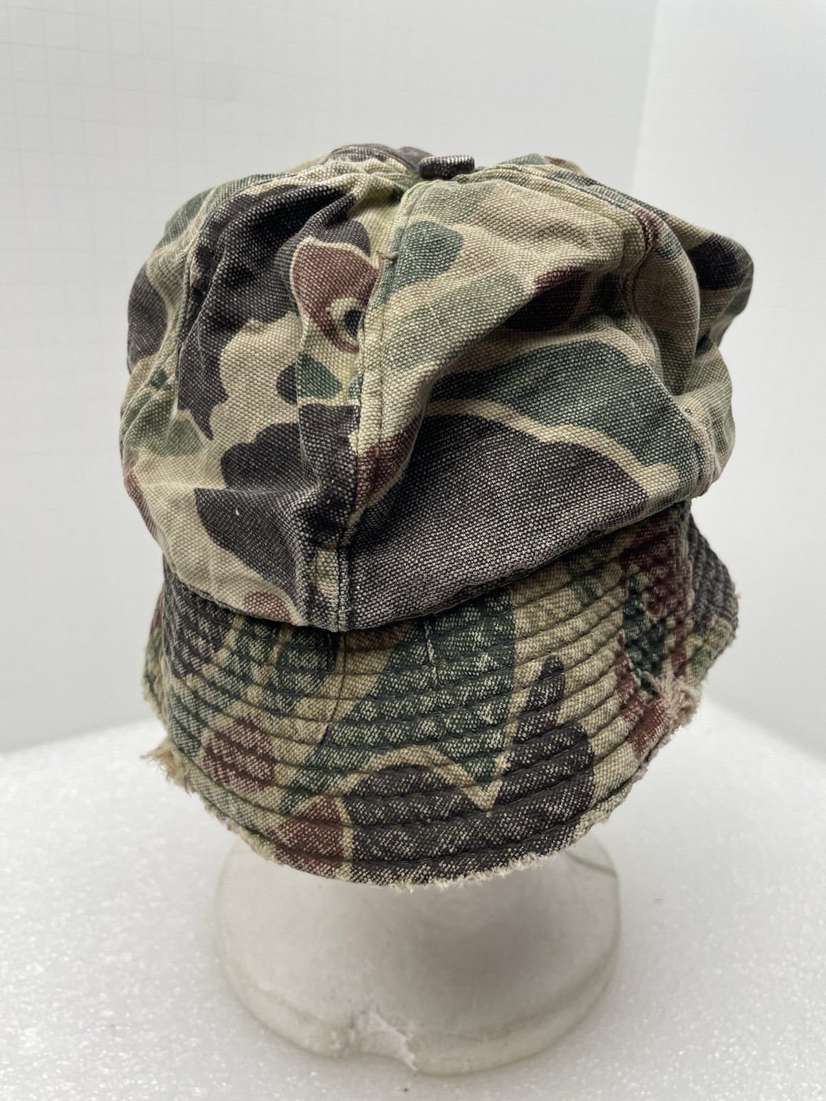 VINTAGE CAMO BUCKET HATS DUCK HUNTING 7-3/8 TO 7-1/2 DISTRESSED JONES STYLE