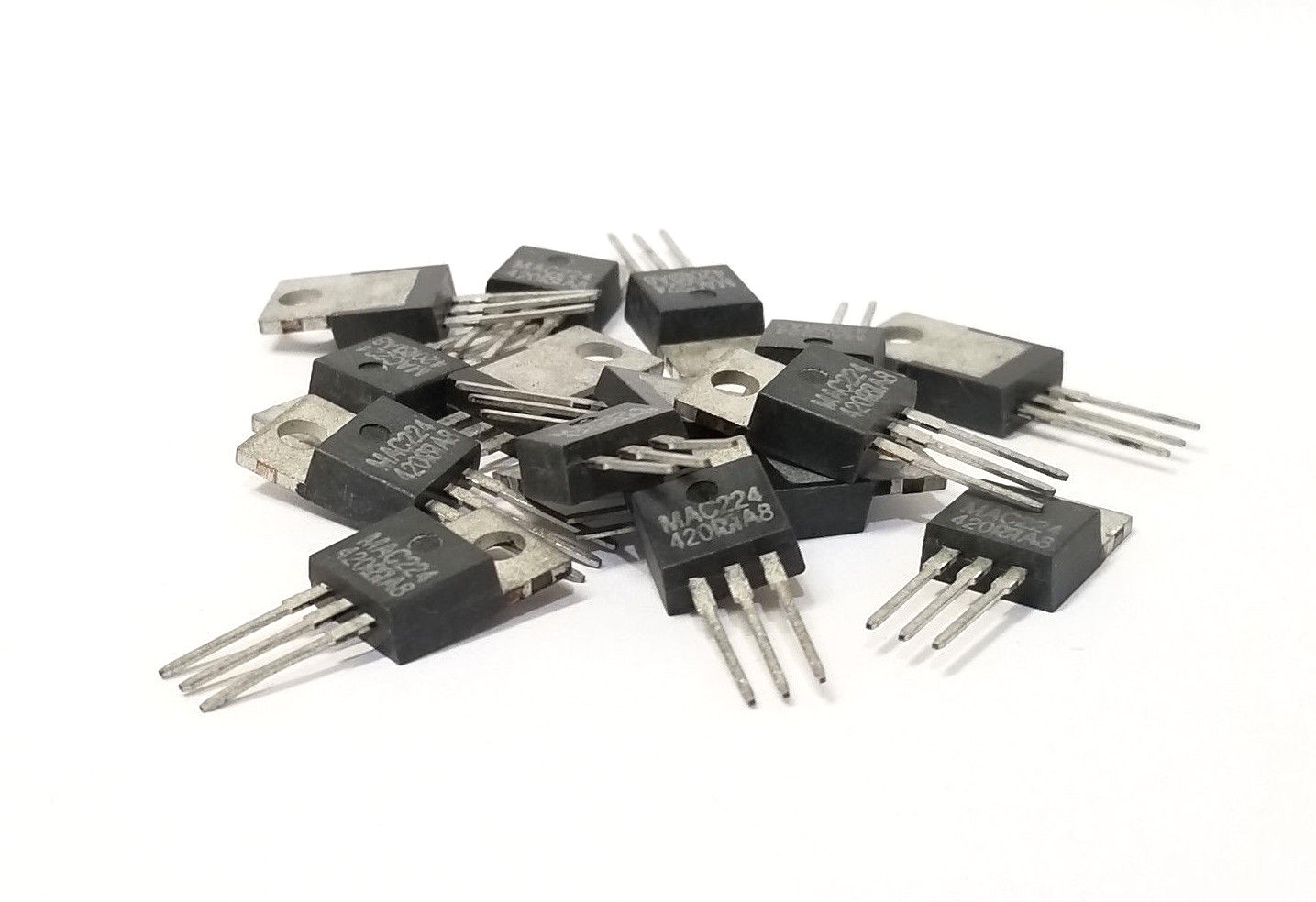 MAC224A8 LOT OF 10
