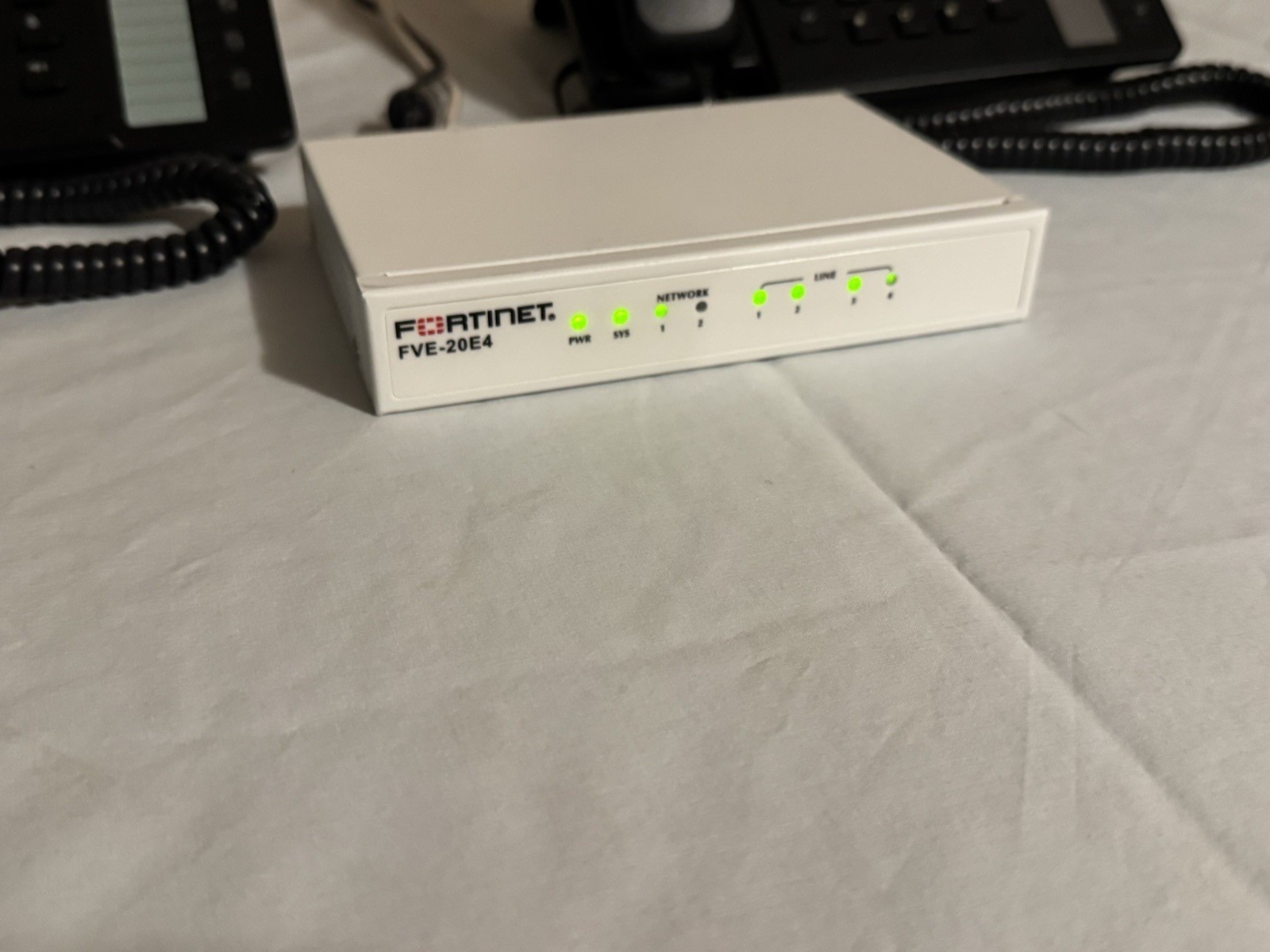 Fortivoice FVE-20E & 2 Fortivoice FON-460i phones