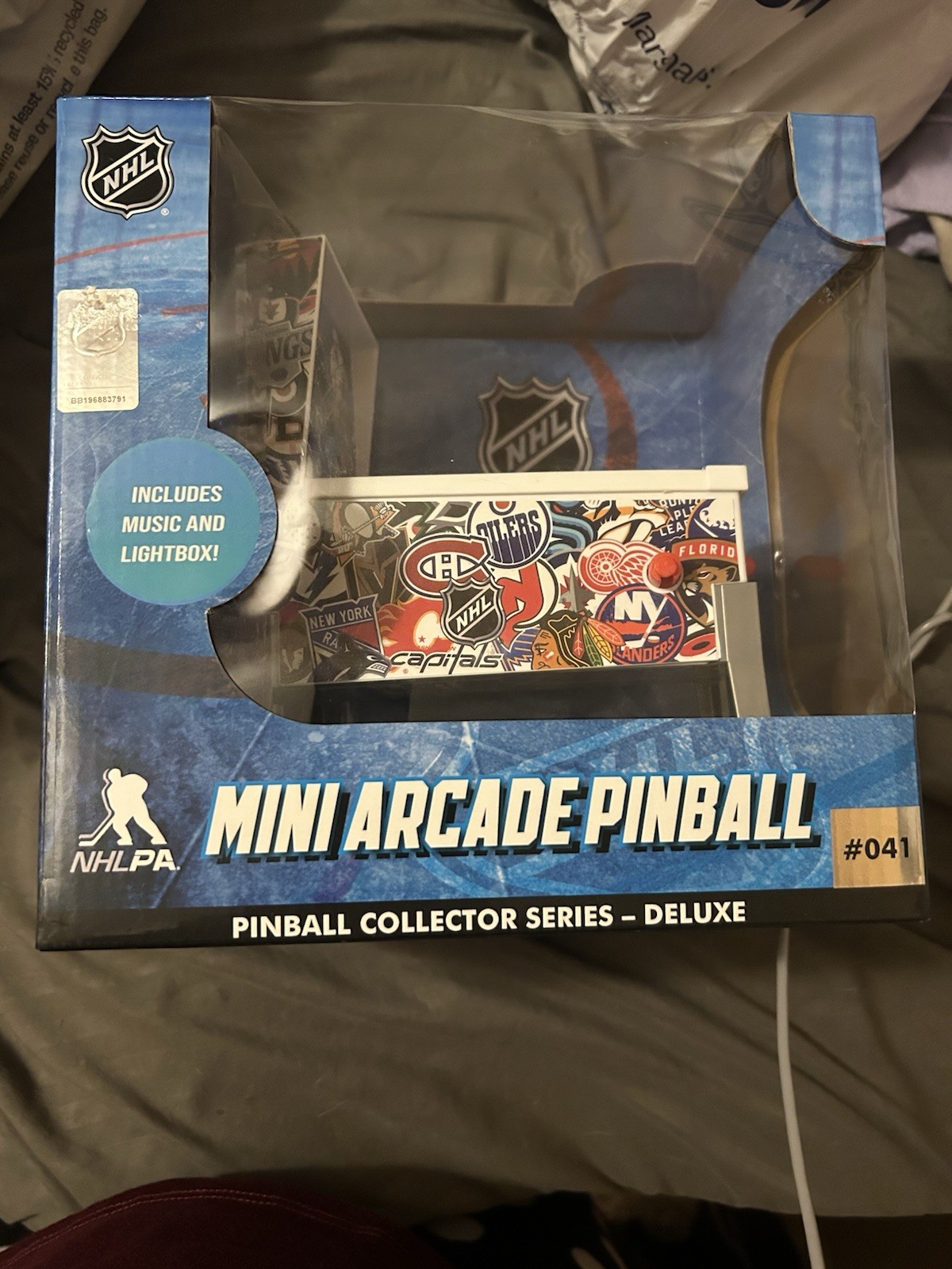 NHL Mini Arcade Pinball –Collector Series Deluxe NEW IN BOX 41