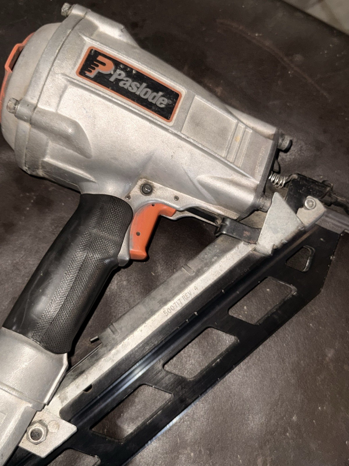 Paslode F350S PowerMaster Plus Framing Pneumatic Nailer