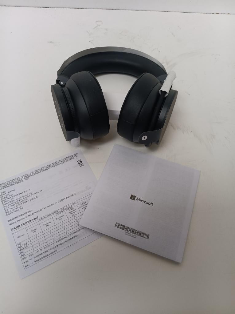 MICROSOFT XBOX HEADSET W/MANUAL (P08038123)