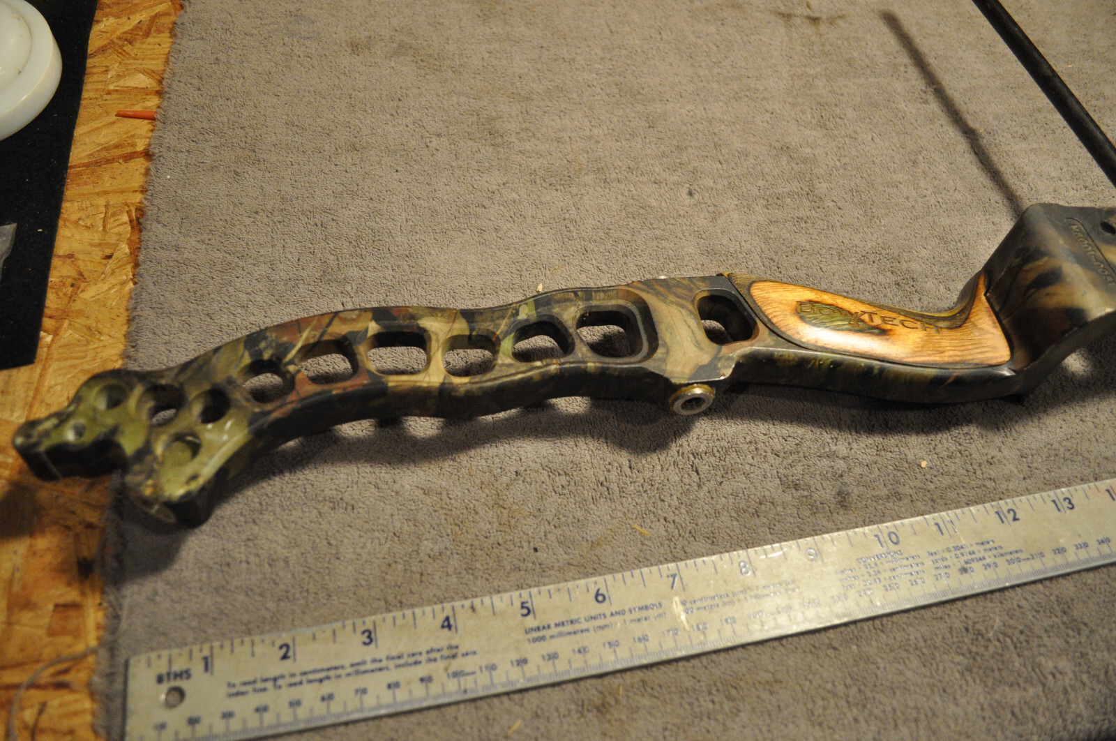 Bowtech Constitution Compound Bow Center Handle Assembly , used see pictures