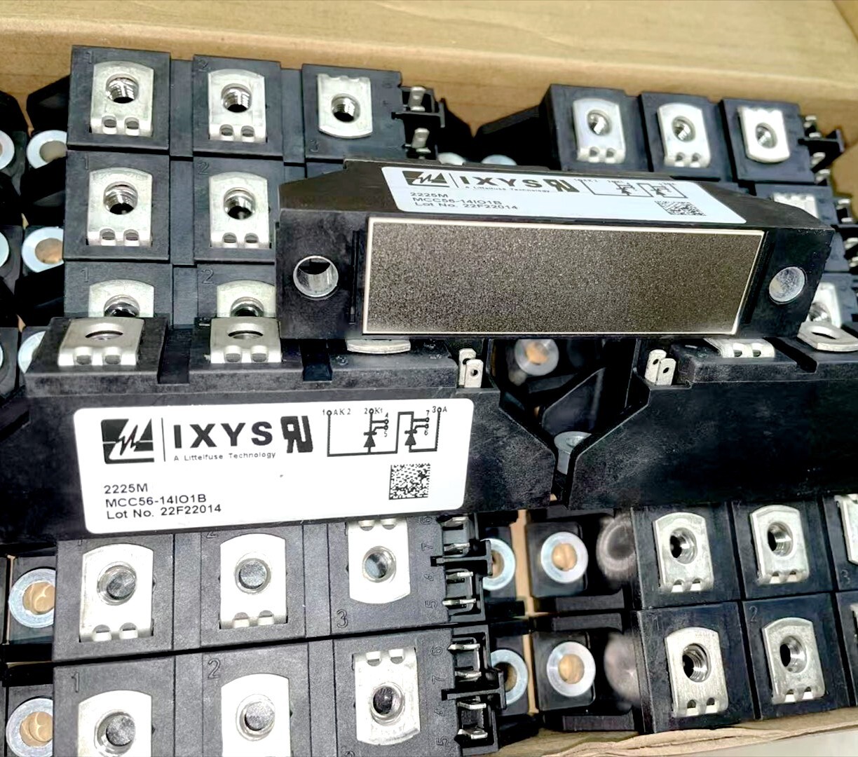 1PCS IXYS MCC44-12IO1B Thyristor Modules Thyristor/Diode Modules 800-1800V New