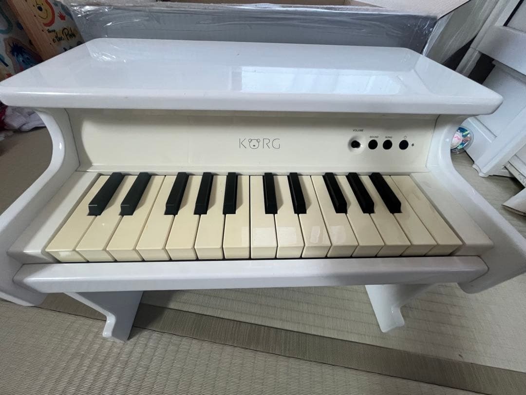 KORG tinyPIANO White 25-Key Mini Digital Piano Tested Working