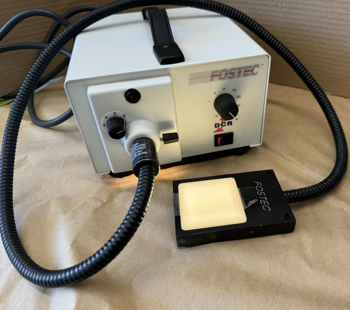 Schott-Fostec Fiber Optic Light Source DCR II DDL With Gooseneck Paddle 20760.2