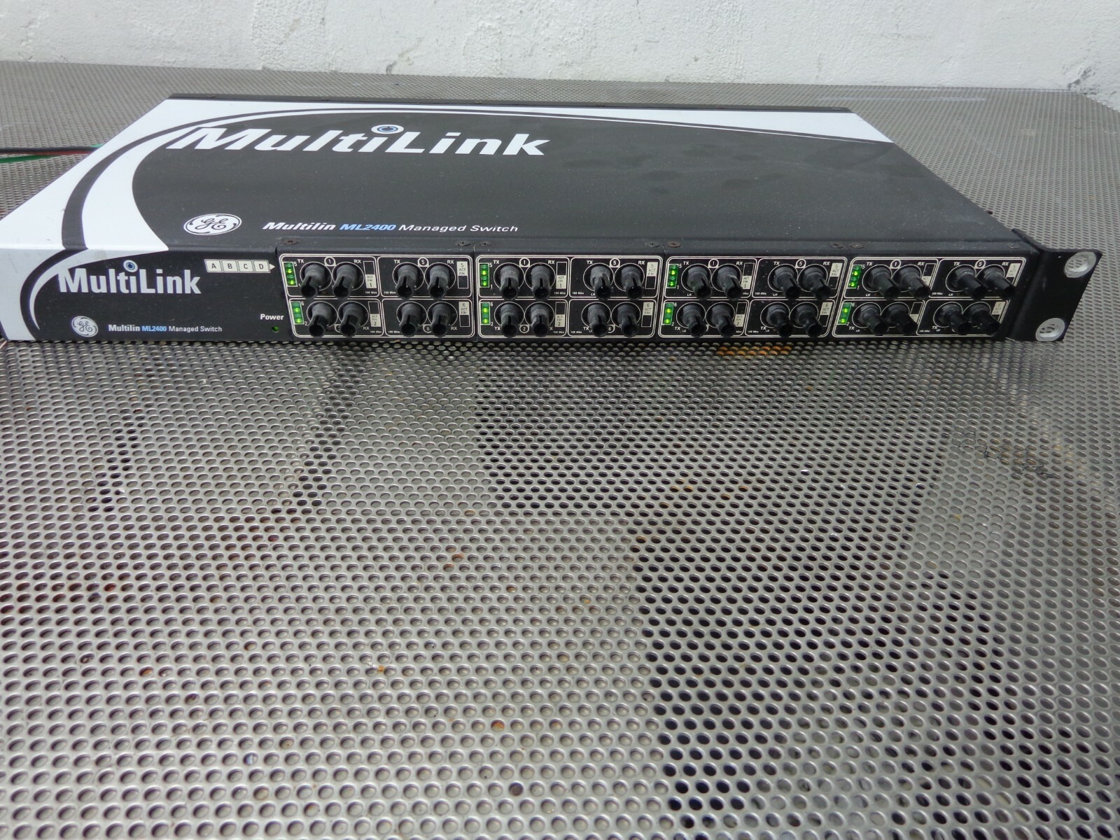 MultiLink ML2400 ML2400-F-HI-XX-A2-A2-A2-A2-X Managed Switch ML2400FHIXXA2A2A2A2