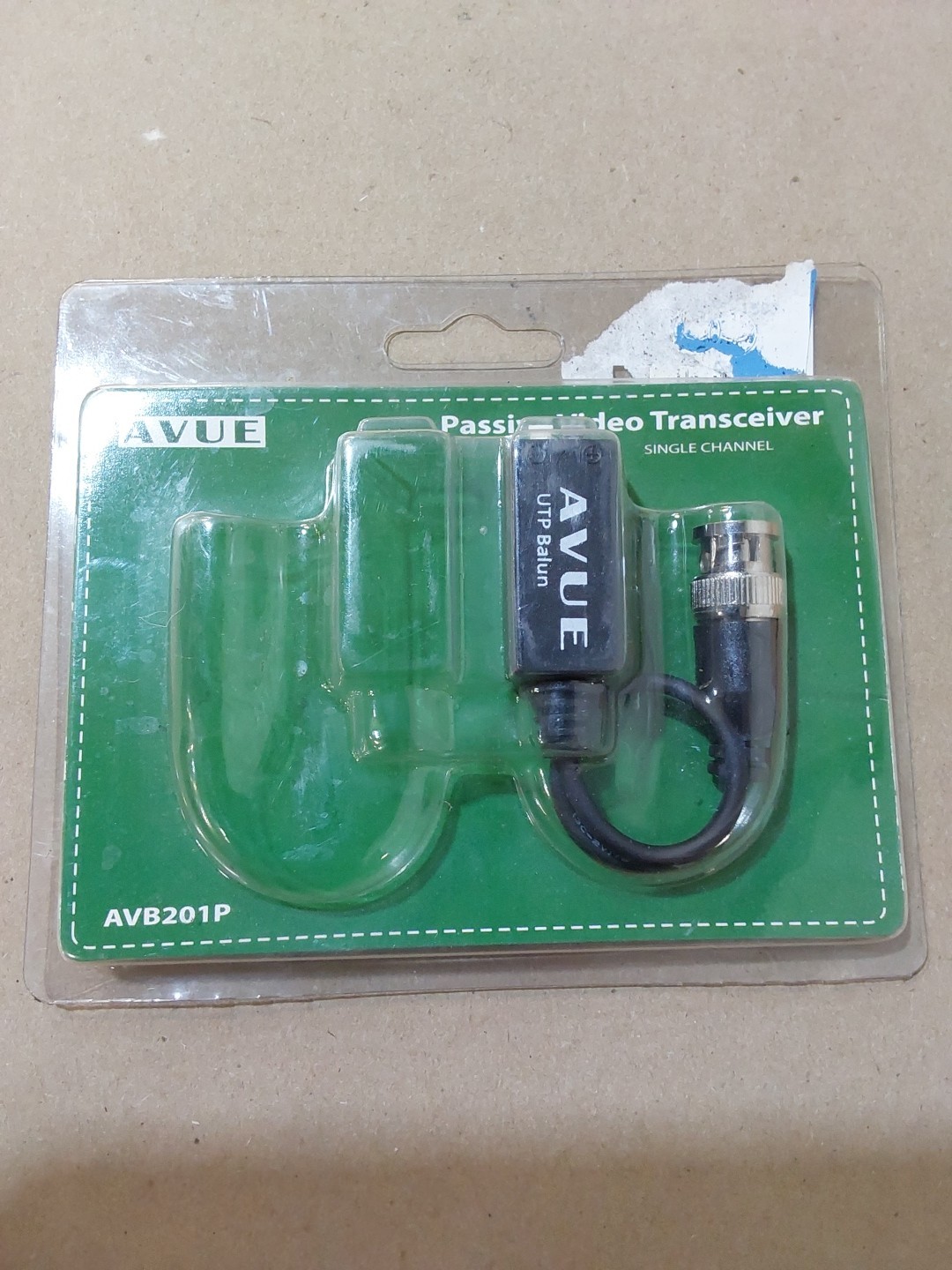 AVUE Single Channel PASSIVE VIDEO TRANSCEIVER, AVB201P (Package Of 1)