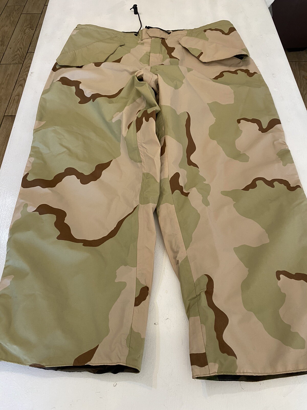 Men’s US Army Nylon Blend Reversible Camo Pants Size Large