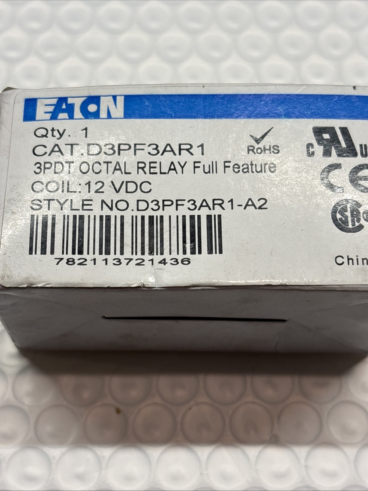 EATON D3PF3AR1, 3PDT OCTAL RELAY FULL FEATURE, Coil 12 VDC, New